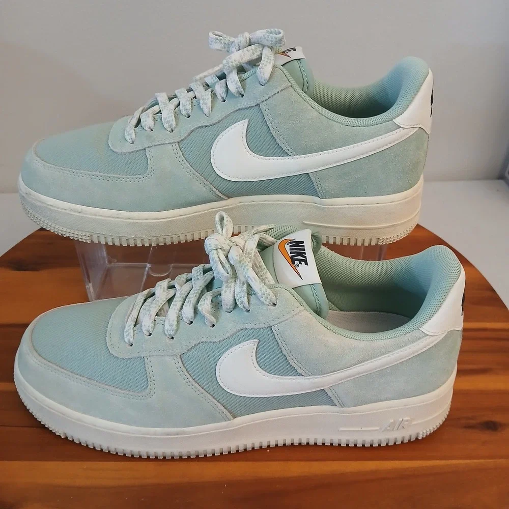 Nike Air Force 1 '07 LV8 Certified Fresh Men 9 Enamel Green Sneakers DO9801-300